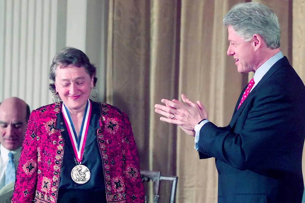 Michael Nielsen - Lynn Margulis